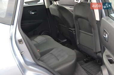 Внедорожник / Кроссовер Nissan Qashqai 2012 в 