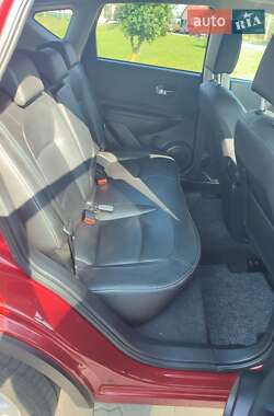 Внедорожник / Кроссовер Nissan Qashqai 2013 в 