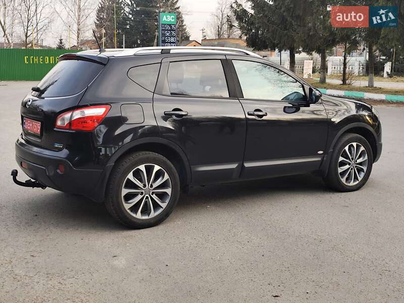 Позашляховик / Кросовер Nissan Qashqai 2011 в Звягелі