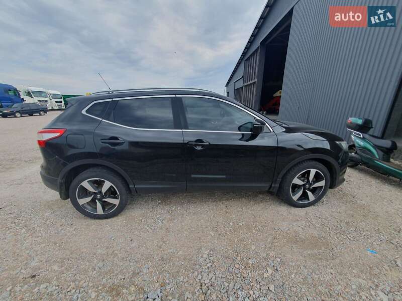 Внедорожник / Кроссовер Nissan Qashqai 2015 в Бобринце