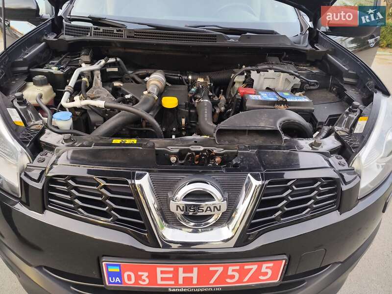 Позашляховик / Кросовер Nissan Qashqai 2011 в Звягелі