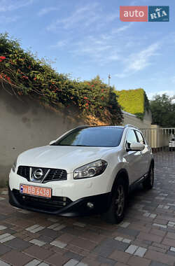 Внедорожник / Кроссовер Nissan Qashqai 2011 в Стрые