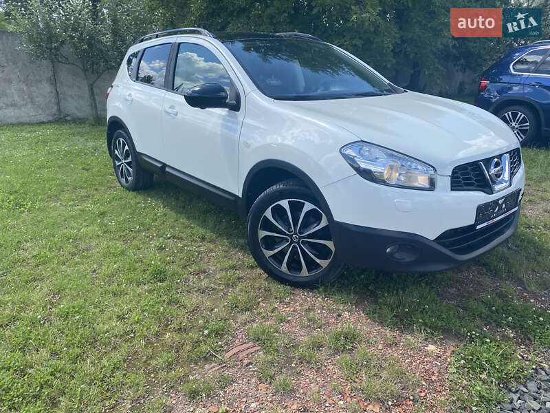 Внедорожник / Кроссовер Nissan Qashqai 2013 в Нововолынске