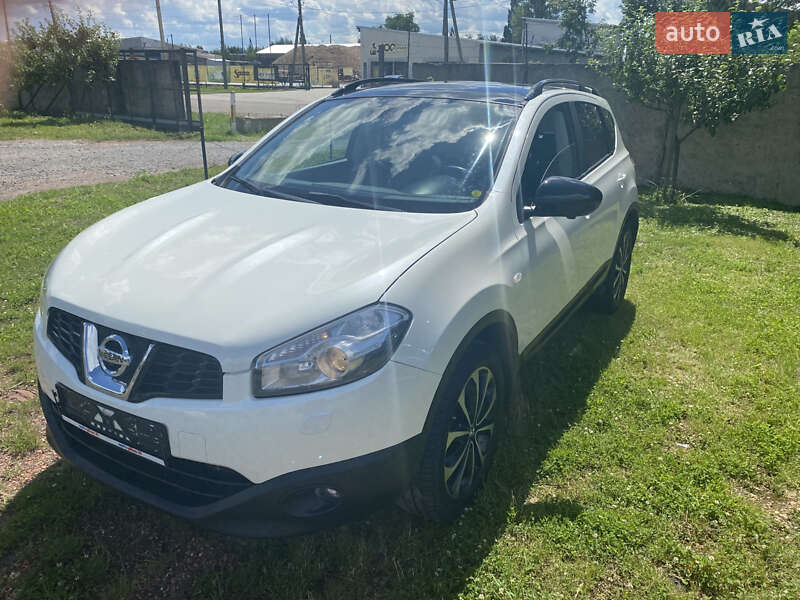Внедорожник / Кроссовер Nissan Qashqai 2013 в Нововолынске