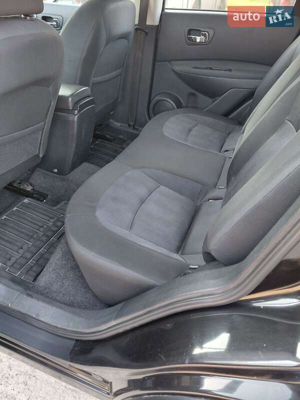 Внедорожник / Кроссовер Nissan Qashqai 2010 в Нетешине