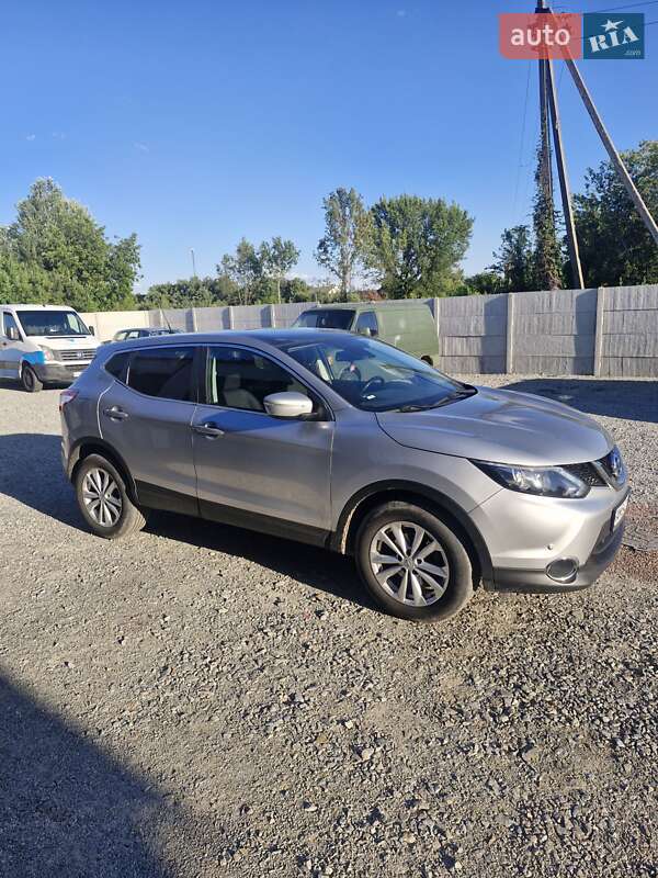 Внедорожник / Кроссовер Nissan Qashqai 2014 в Житомире