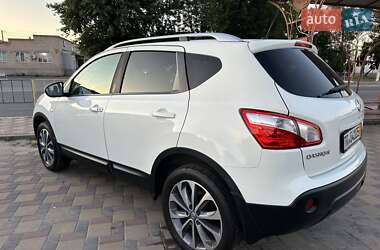 Внедорожник / Кроссовер Nissan Qashqai 2012 в Гайсине