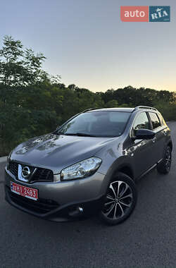 Внедорожник / Кроссовер Nissan Qashqai 2013 в Ровно
