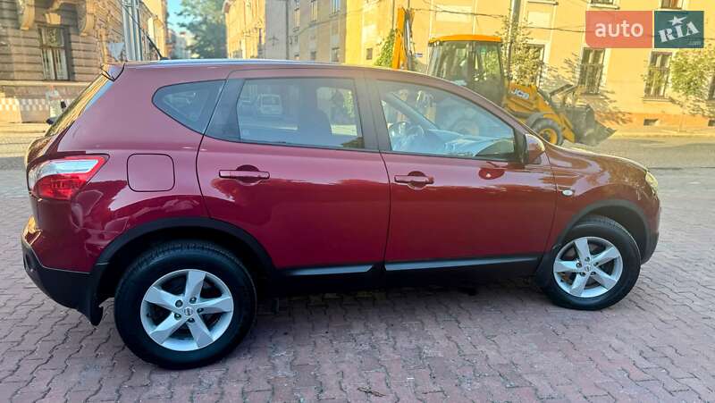 Внедорожник / Кроссовер Nissan Qashqai 2012 в Черновцах