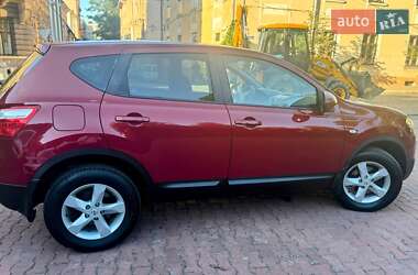Внедорожник / Кроссовер Nissan Qashqai 2012 в 