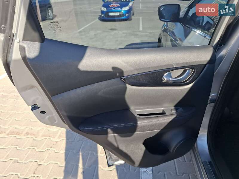 Внедорожник / Кроссовер Nissan Qashqai 2017 в Киеве