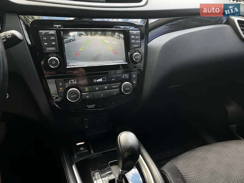 Внедорожник / Кроссовер Nissan Qashqai 2016 в Днепре