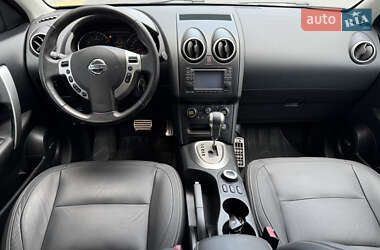 Позашляховик / Кросовер Nissan Qashqai 2010 в 