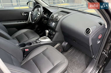 Позашляховик / Кросовер Nissan Qashqai 2010 в 