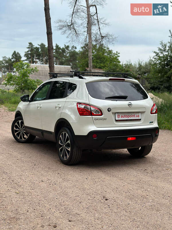 Позашляховик / Кросовер Nissan Qashqai 2013 в Білогородці