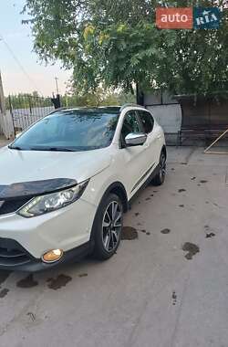 Внедорожник / Кроссовер Nissan Qashqai 2013 в 