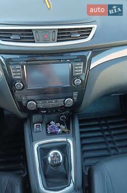 Внедорожник / Кроссовер Nissan Qashqai 2013 в 