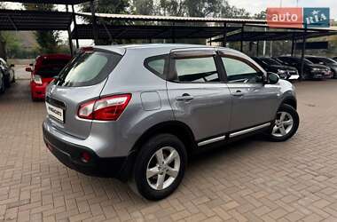 Позашляховик / Кросовер Nissan Qashqai 2011 в 
