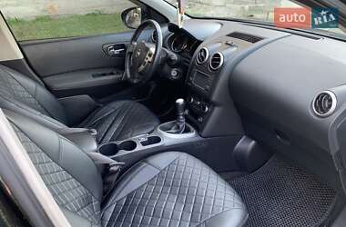 Внедорожник / Кроссовер Nissan Qashqai 2012 в 