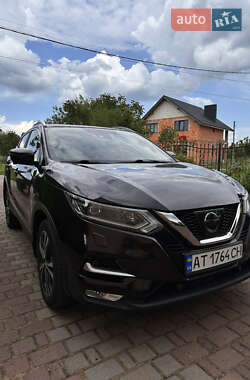 Позашляховик / Кросовер Nissan Qashqai 2017 в 