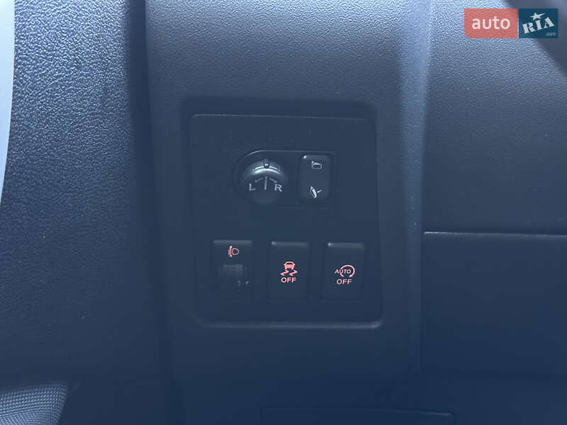 Позашляховик / Кросовер Nissan Qashqai 2012 в Рівному