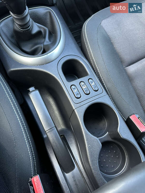 Позашляховик / Кросовер Nissan Qashqai 2012 в Рівному