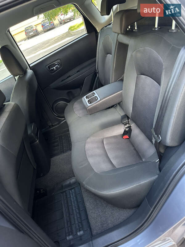 Позашляховик / Кросовер Nissan Qashqai 2012 в Рівному