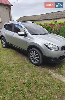 Внедорожник / Кроссовер Nissan Qashqai 2010 в Тернополе