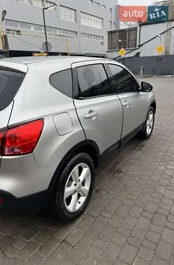 Позашляховик / Кросовер Nissan Qashqai 2008 в 