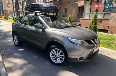Позашляховик / Кросовер Nissan Qashqai 2015 в Чернігові