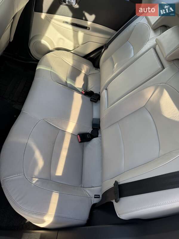 Внедорожник / Кроссовер Nissan Qashqai 2011 в Каневе