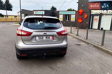 Внедорожник / Кроссовер Nissan Qashqai 2014 в 