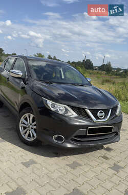 Позашляховик / Кросовер Nissan Qashqai 2015 в Яворові