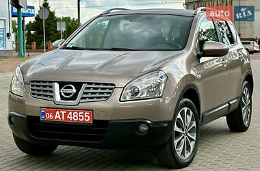 Внедорожник / Кроссовер Nissan Qashqai 2010 в 