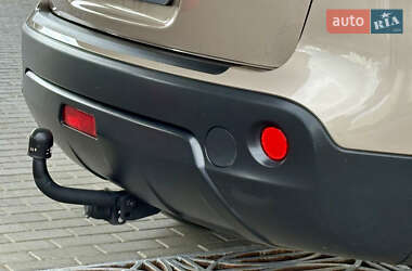Внедорожник / Кроссовер Nissan Qashqai 2010 в 