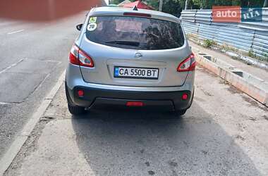 Внедорожник / Кроссовер Nissan Qashqai 2013 в 