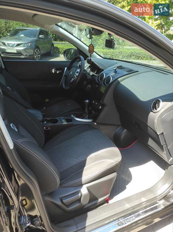 Внедорожник / Кроссовер Nissan Qashqai 2010 в Миргороде