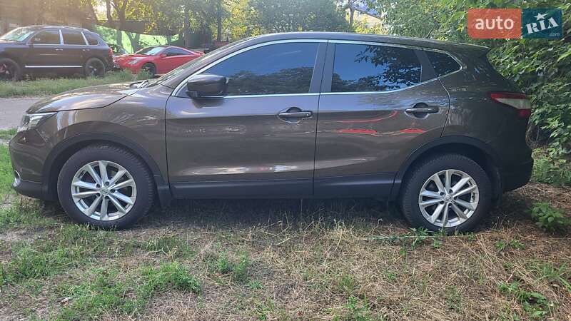 Внедорожник / Кроссовер Nissan Qashqai 2016 в Киеве