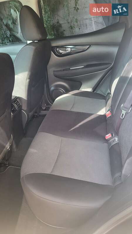 Внедорожник / Кроссовер Nissan Qashqai 2016 в Киеве