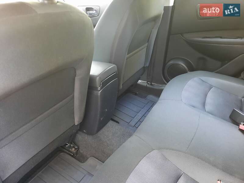 Внедорожник / Кроссовер Nissan Qashqai 2011 в Полтаве фото 73 Внедорожник / Кроссовер Nissan Qashqai 2011 в Полтаве