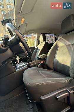 Внедорожник / Кроссовер Nissan Qashqai 2012 в 