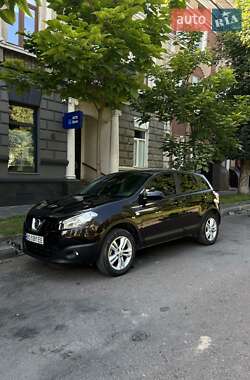Позашляховик / Кросовер Nissan Qashqai 2010 в Тернополі