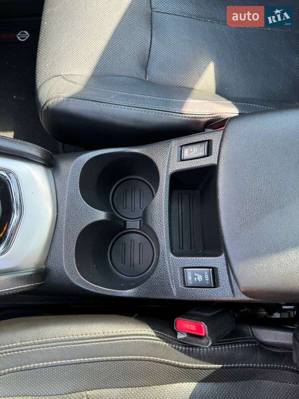 Позашляховик / Кросовер Nissan Qashqai 2015 в Хмельницькому