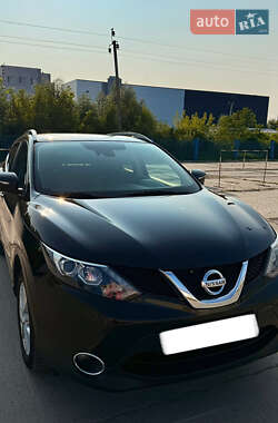 Внедорожник / Кроссовер Nissan Qashqai 2013 в Черновцах