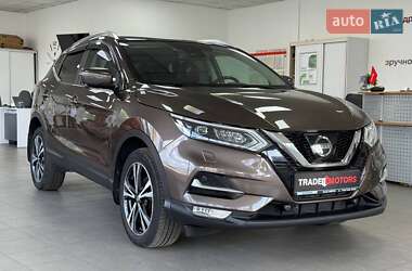 Внедорожник / Кроссовер Nissan Qashqai 2017 в Киеве