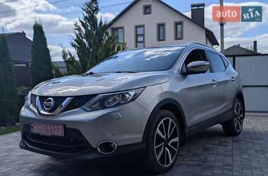 Внедорожник / Кроссовер Nissan Qashqai 2015 в Виннице