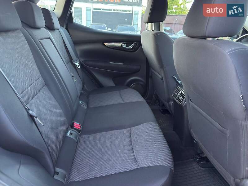 Внедорожник / Кроссовер Nissan Qashqai 2017 в Харькове