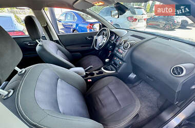 Внедорожник / Кроссовер Nissan Qashqai 2013 в 