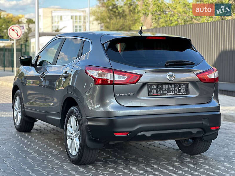 Внедорожник / Кроссовер Nissan Qashqai 2017 в Днепре