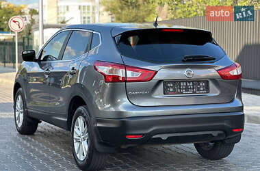Позашляховик / Кросовер Nissan Qashqai 2017 в 